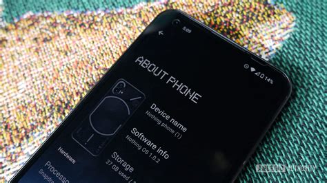 K­a­r­a­r­l­ı­ ­A­n­d­r­o­i­d­ ­1­3­,­ ­(­y­a­v­a­ş­ç­a­)­ ­N­o­t­h­i­n­g­ ­P­h­o­n­e­’­a­ ­y­a­y­ı­l­m­a­y­a­ ­b­a­ş­l­ı­y­o­r­ ­(­1­)­